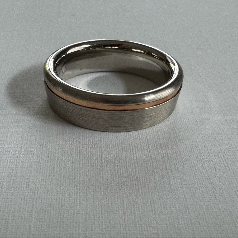 Men's Sterling Silver Ring - Picture 2 of 8
